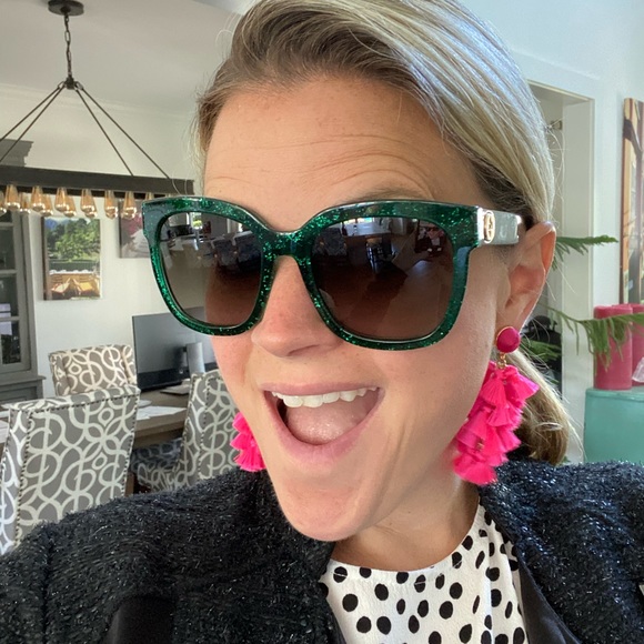 Meet your Posher, Lindsay - Picture 1 of 1